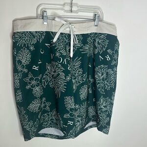 RVCA men’s board swim shorts trunks size 34 EUC
